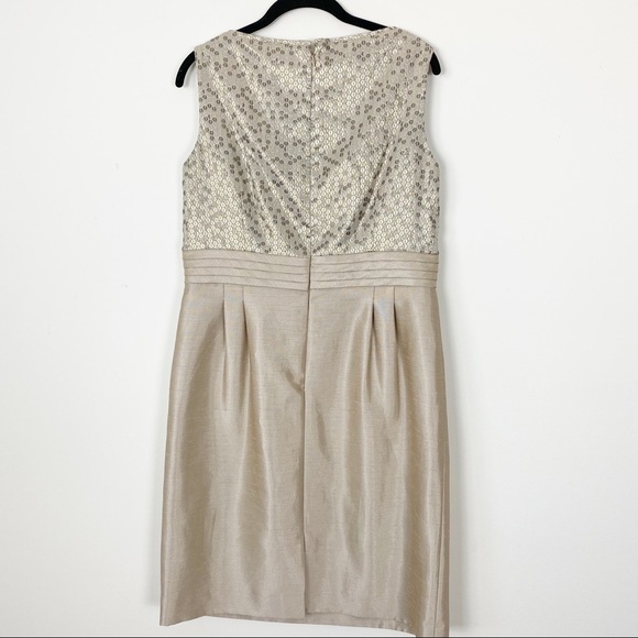 TAHARI ASL Gold Metallic Pleated Sheath Dress 12 Holiday Wedding Cocktail Party - Picture 5 of 7